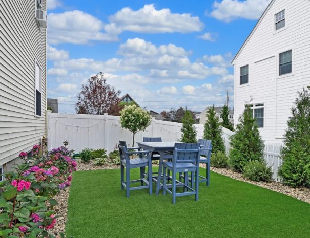 Patio - Turf and Plantings at Driftaway vacation home beach rental by owner in Scarborough, Maine